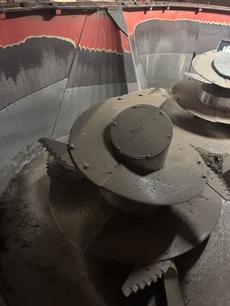 Image of Kuhn Knight VT180 equipment image 3