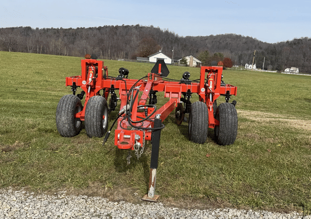 Image of Kuhn Krause 4830 equipment image 1