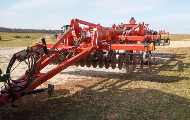 Image of Kuhn Krause Dominator 4850 equipment image 4