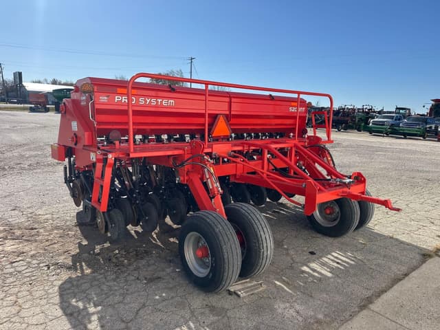 Image of Kuhn 5200NT equipment image 3