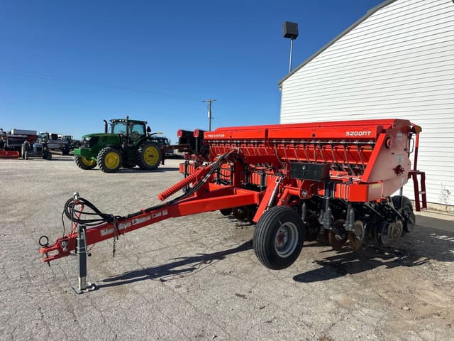 Image of Kuhn 5200NT equipment image 1