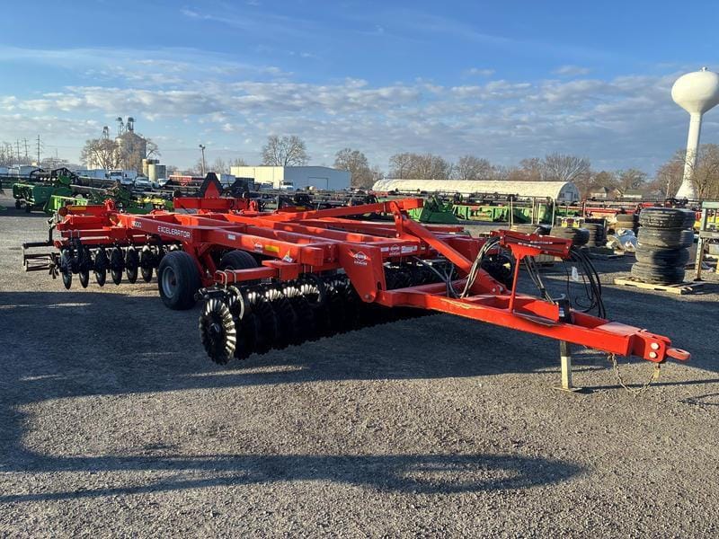 2015 Kuhn Krause Excelerator 8000-14 Equipment Image0