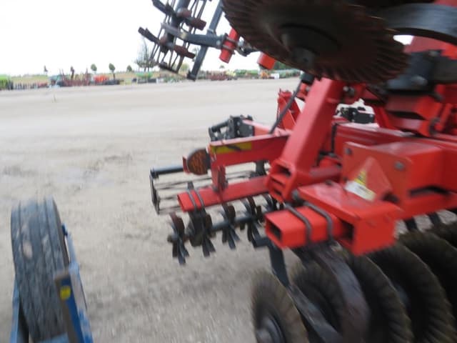 Image of Kuhn Krause 8000-30 equipment image 4