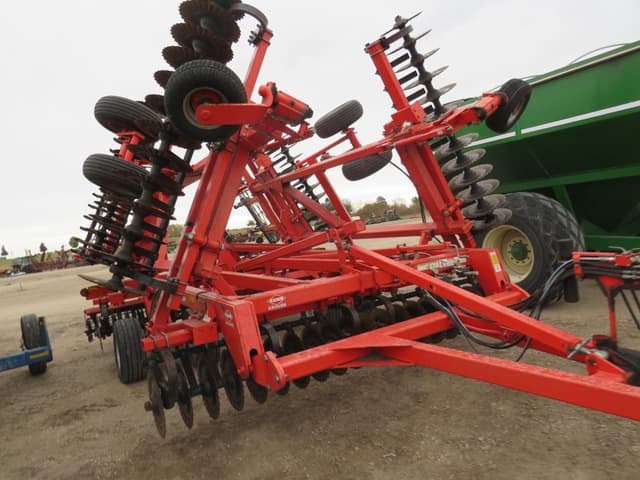 Image of Kuhn Krause 8000-30 equipment image 1