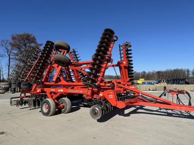 Image of Kuhn Krause 8000-30 equipment image 1