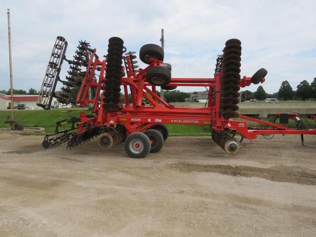 Image of Kuhn Krause Excelerator 8005 equipment image 1