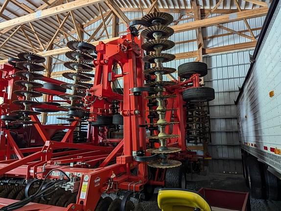 Image of Kuhn Krause Excelerator 8005 equipment image 2