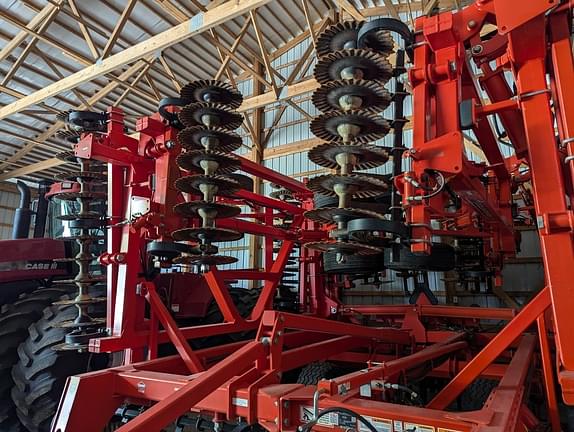 Image of Kuhn Krause Excelerator 8005 equipment image 1