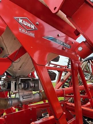 Image of Kuhn Krause Excelerator XT 8010 equipment image 2