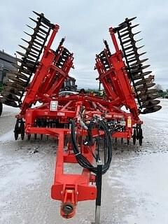 Image of Kuhn Krause Excelerator XT 8010 Primary image