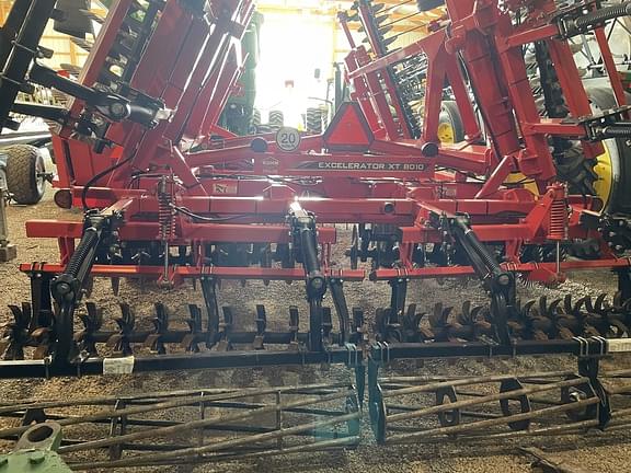 Image of Kuhn Krause Excelerator XT 8010 equipment image 1