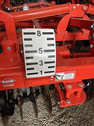 Image of Kuhn Krause Excelerator XT 8010 equipment image 3