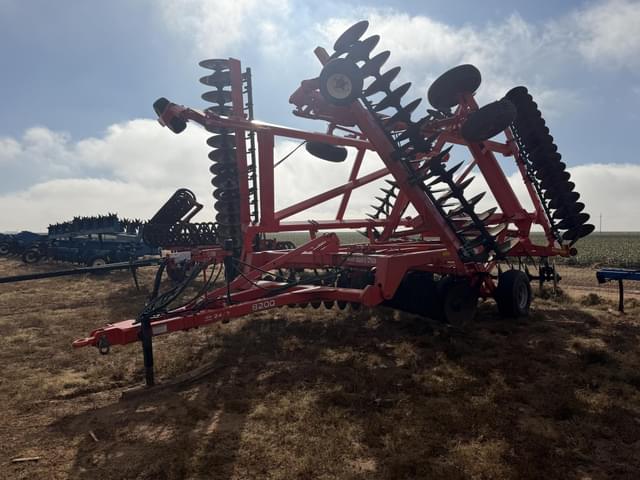 Image of Kuhn Krause 8200 equipment image 1