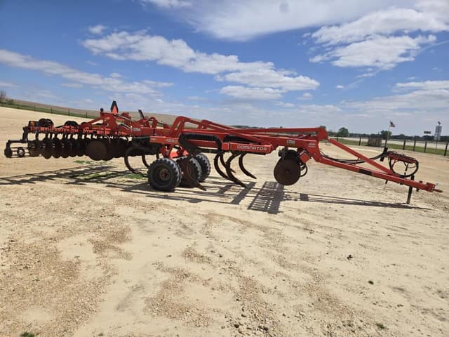 Image of Kuhn Krause Dominator 4850 equipment image 1