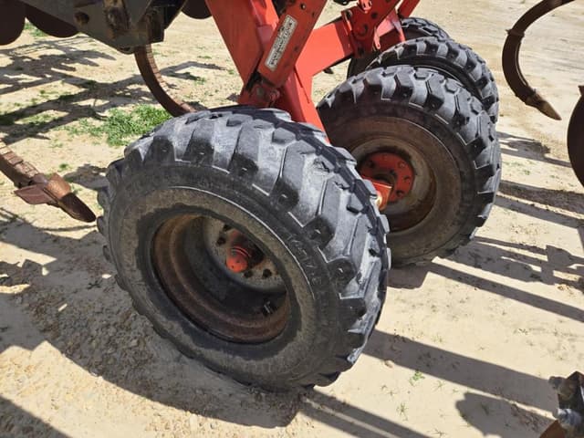 Image of Kuhn Krause Dominator 4850 equipment image 4