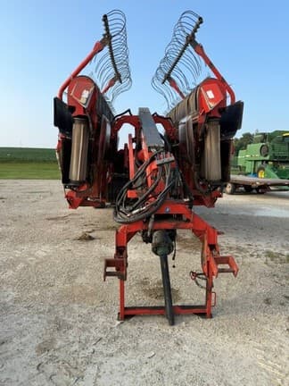 Image of Kuhn Merge-Maxx 900 equipment image 4