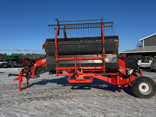 Image of Kuhn Merge-Maxx 902 equipment image 2
