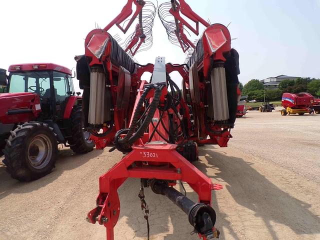 Image of Kuhn Merge-Maxx 900 equipment image 2