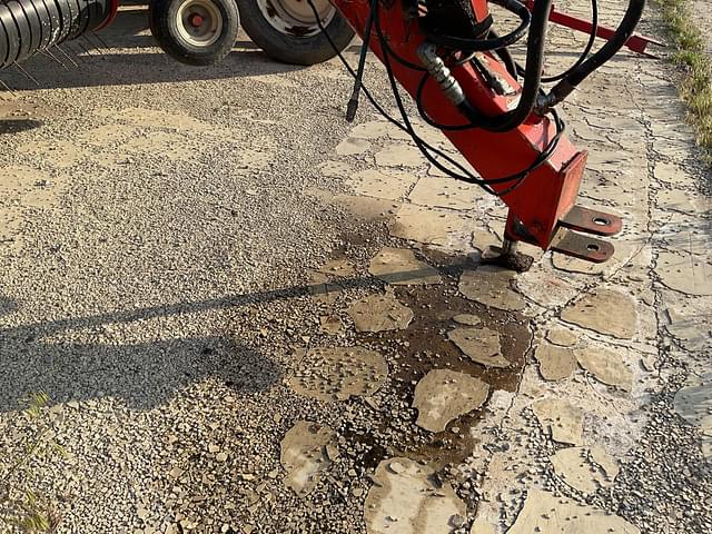 Image of Kuhn Merge-Maxx 300 equipment image 1