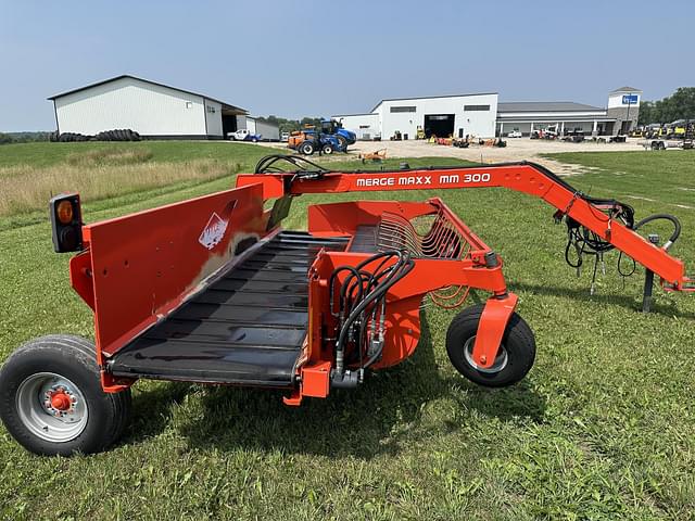 Image of Kuhn Merge-Maxx MM300 equipment image 3