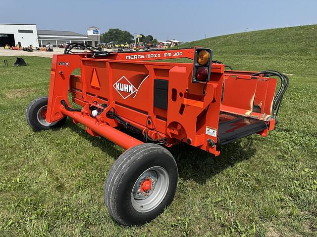 Image of Kuhn Merge-Maxx MM300 equipment image 4