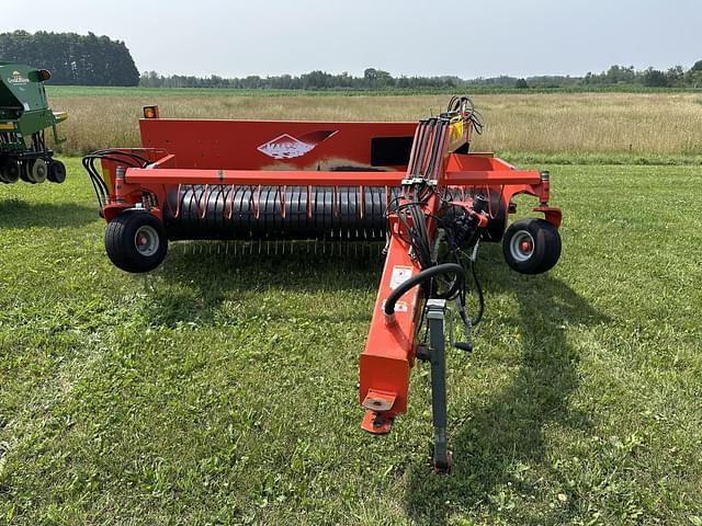 Image of Kuhn Merge-Maxx MM300 equipment image 1