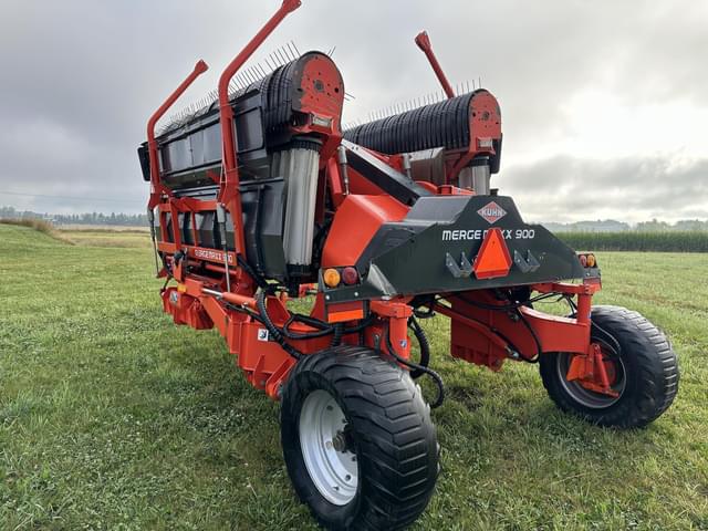 Image of Kuhn Merge-Maxx 900 equipment image 2
