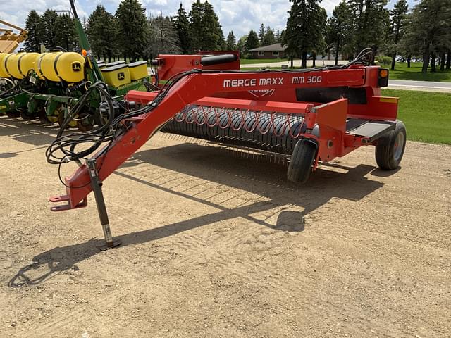 Image of Kuhn Merge-Maxx MM300 equipment image 4