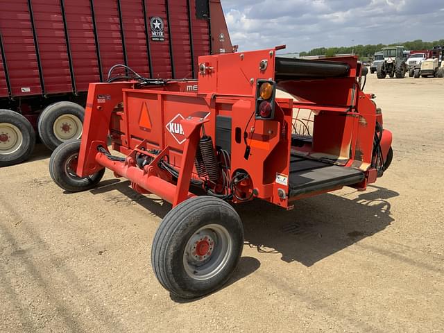 Image of Kuhn Merge-Maxx MM300 equipment image 1