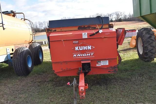 Image of Kuhn Knight 8114 equipment image 1