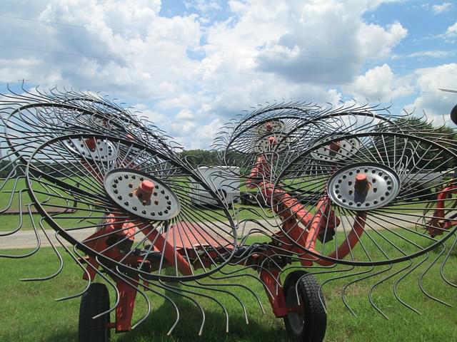 Image of Kuhn SR108GII equipment image 4