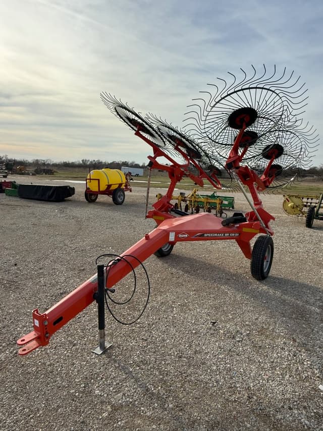 Image of Kuhn SR108GII equipment image 3