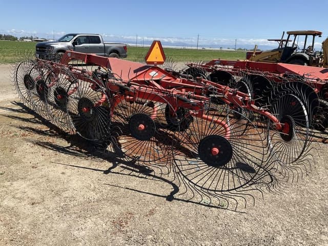 Image of Kuhn SR300 equipment image 3