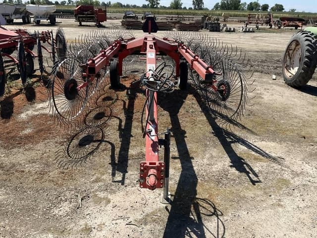 Image of Kuhn SR300 equipment image 1