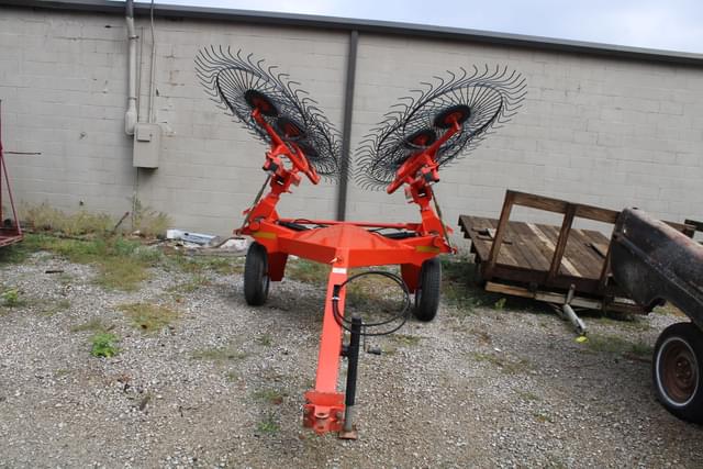 Image of Kuhn SR108 equipment image 1