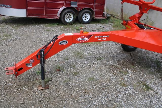Image of Kuhn SR108 equipment image 4