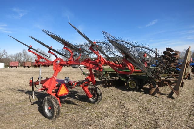 Image of Kuhn SR110 equipment image 3