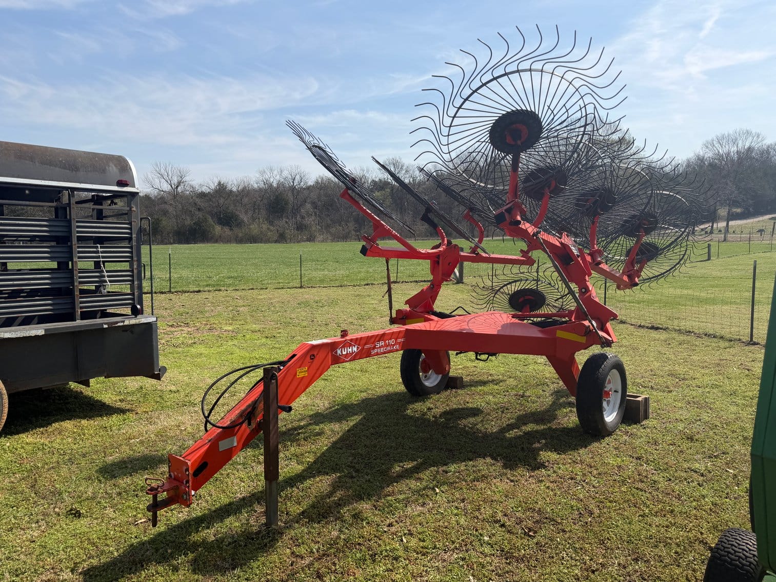 Kuhn SR110 Equipment Image0