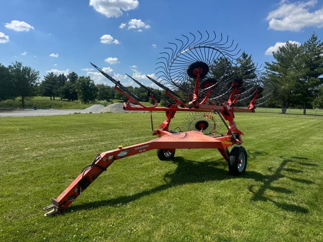 Image of Kuhn SR112 equipment image 1