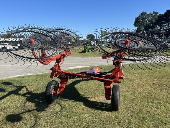 Image of Kuhn SR108 equipment image 1