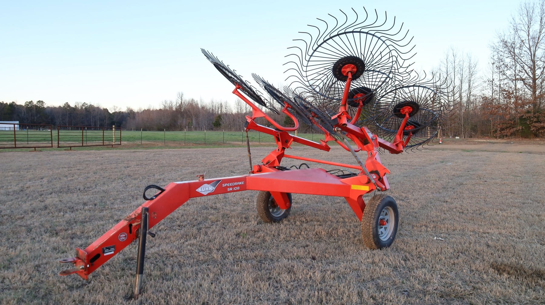 Kuhn SR108 Equipment Image0