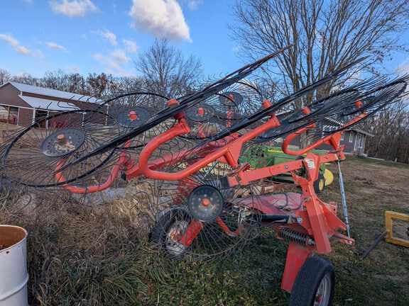 Image of Kuhn SR108GII equipment image 3