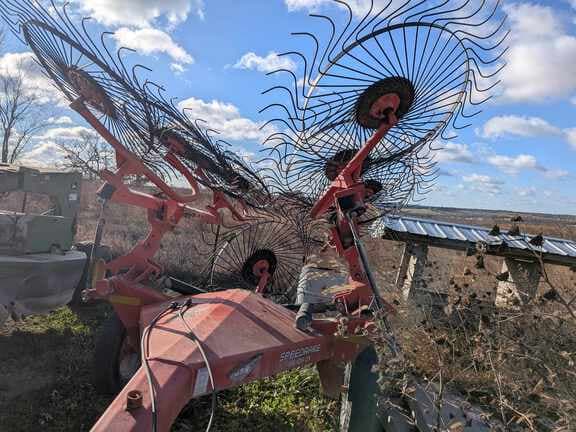 Image of Kuhn SR108GII equipment image 4