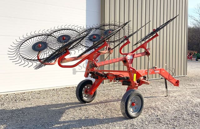 Image of Kuhn SR108 equipment image 4