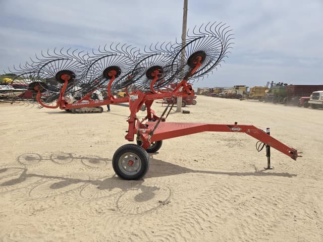 Image of Kuhn SR110 equipment image 3