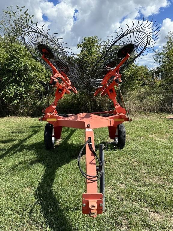 Image of Kuhn SR110 equipment image 1