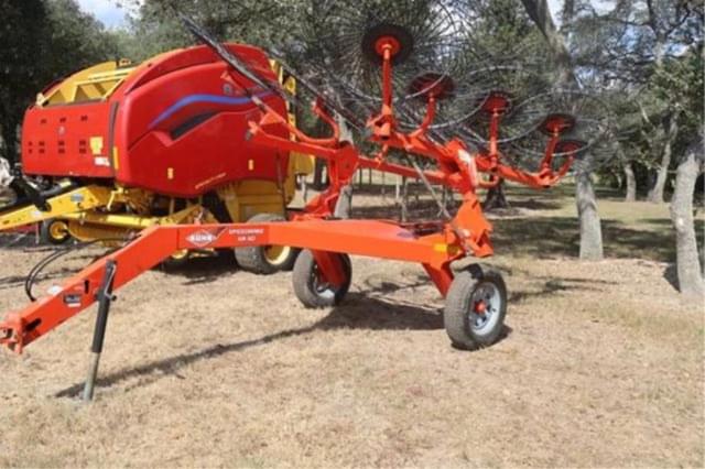 Image of Kuhn SR110 equipment image 1