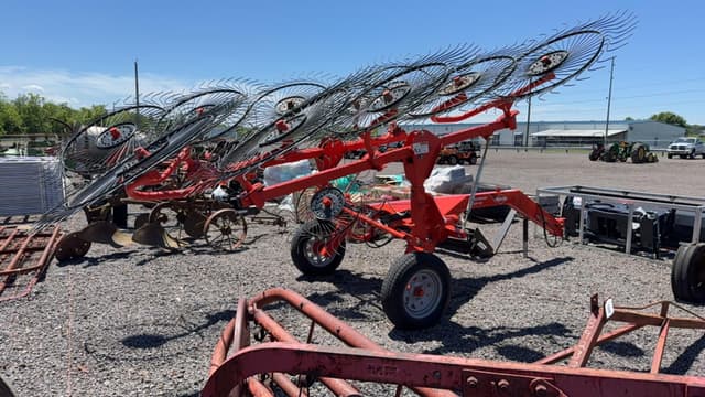 Image of Kuhn SR110 equipment image 3