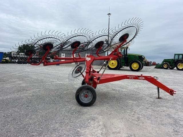Image of Kuhn SR110 equipment image 2