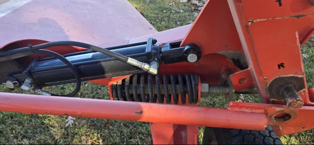 Image of Kuhn SR110 equipment image 4